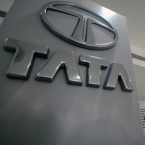 Tata Motors cuts salaries executives