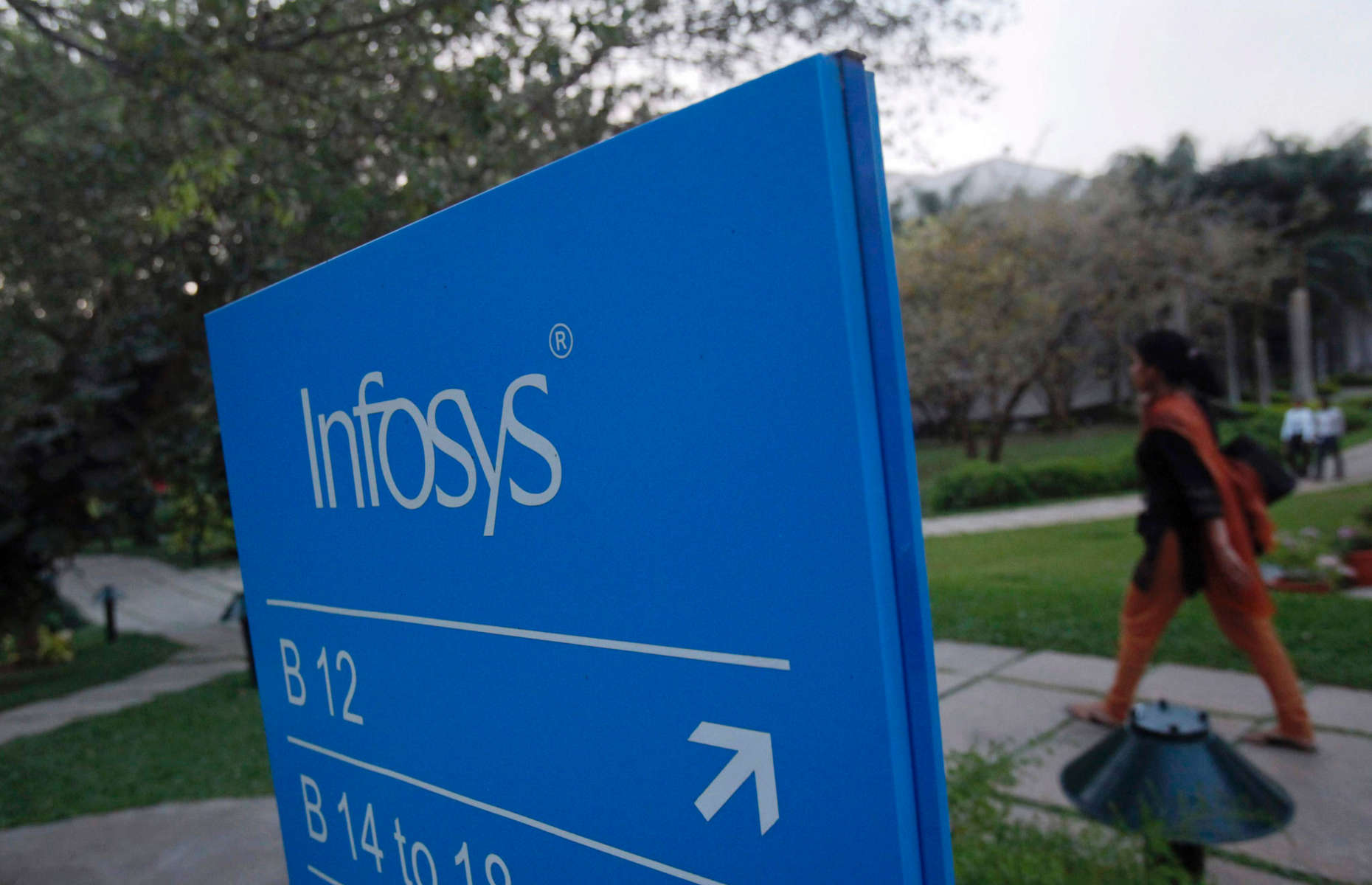 Infosys techie found dead, suicide