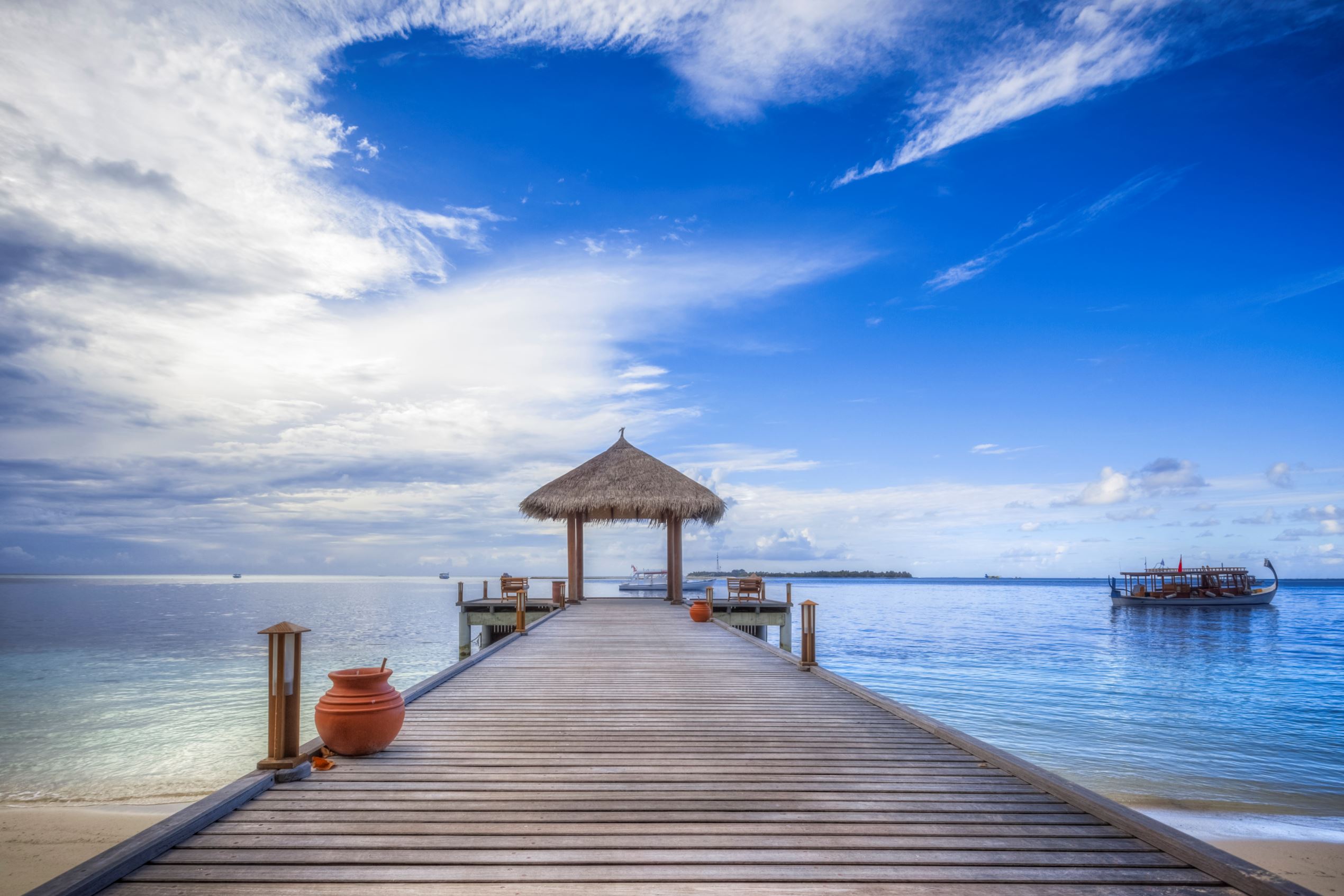 The group of islands located in the Indian Ocean are best known for their colourful coral reefs. Home not only to the abundant marine life, various celebs have been frequenting here to spend some alone quality time. Tom Cruise and Katie Holmes, and Josh Duhamel and Fergie are but a few who were seen here.