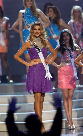 Paulina Vega aus Kolumbien ist Miss Universe - Paulina Vega e Kolumbisë fitoi Mis Universin AA8A7Ik
