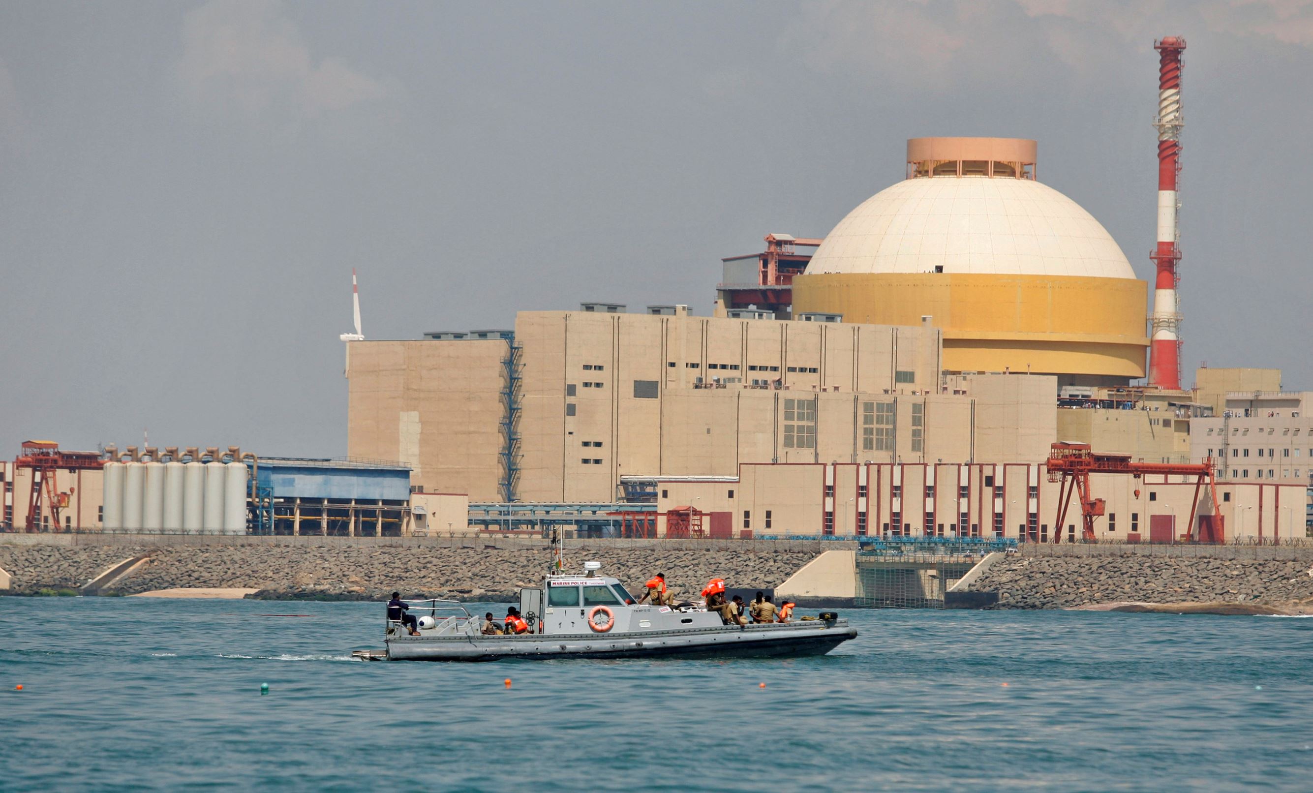 India, Russia sign pact nuclear