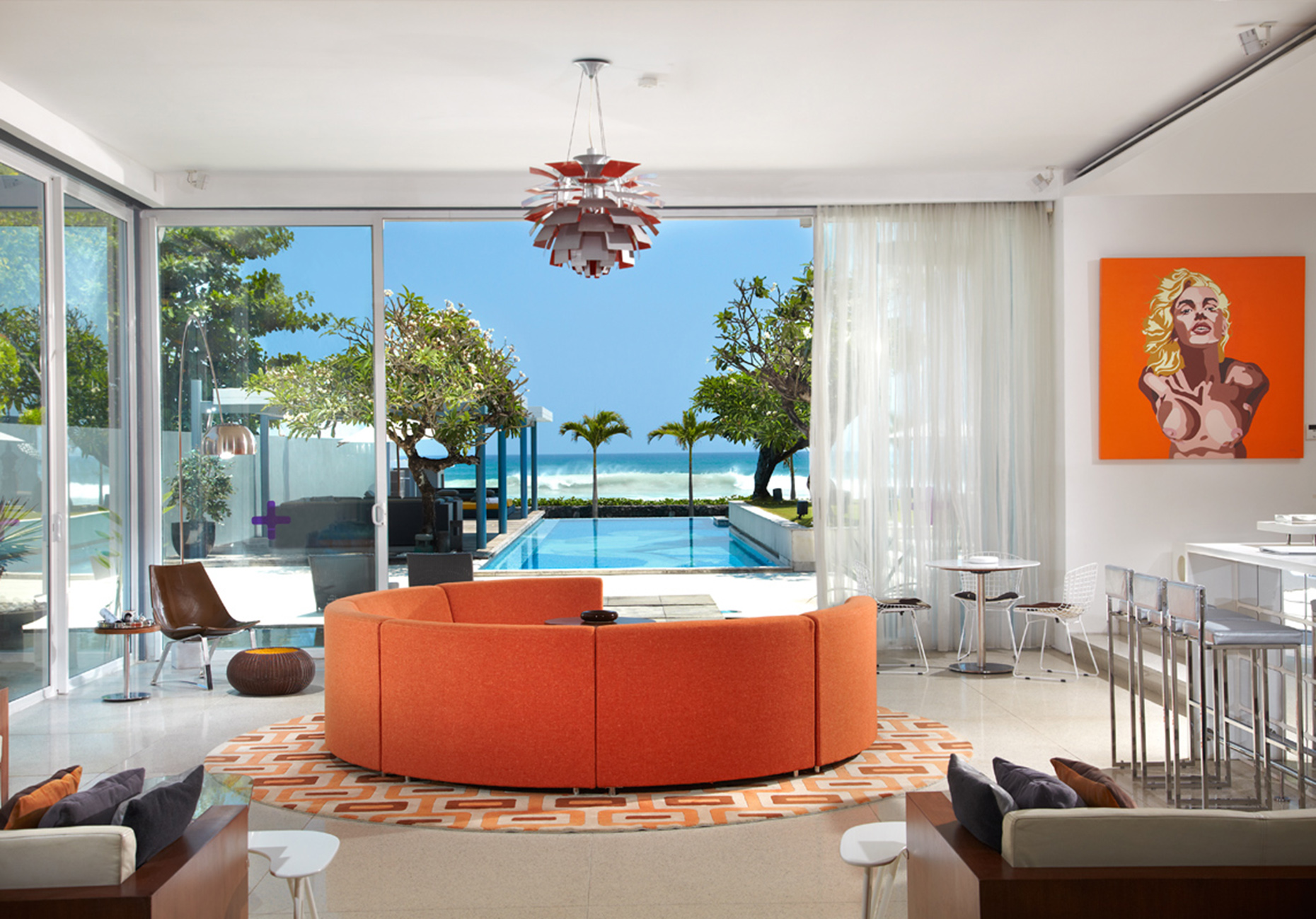 tips saving money hotel rooms