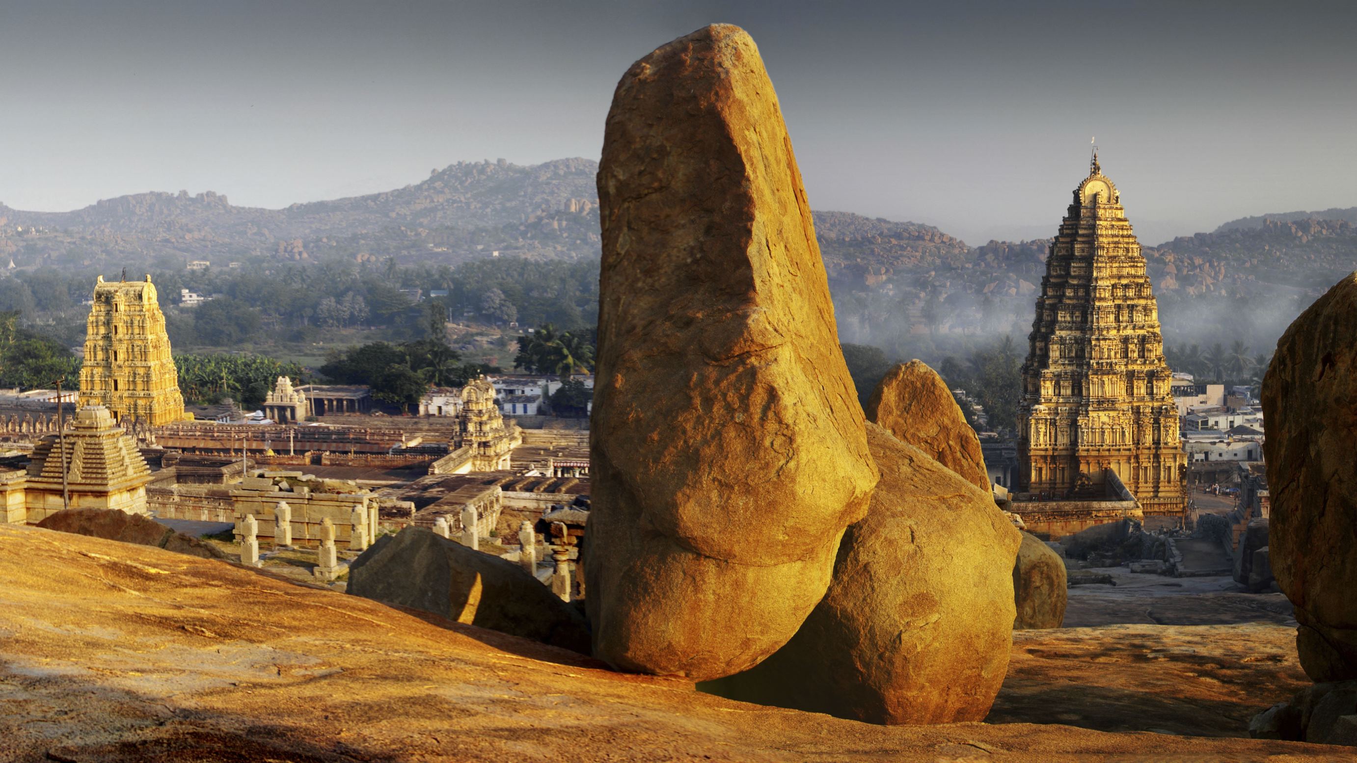 trail India's most beautiful temples