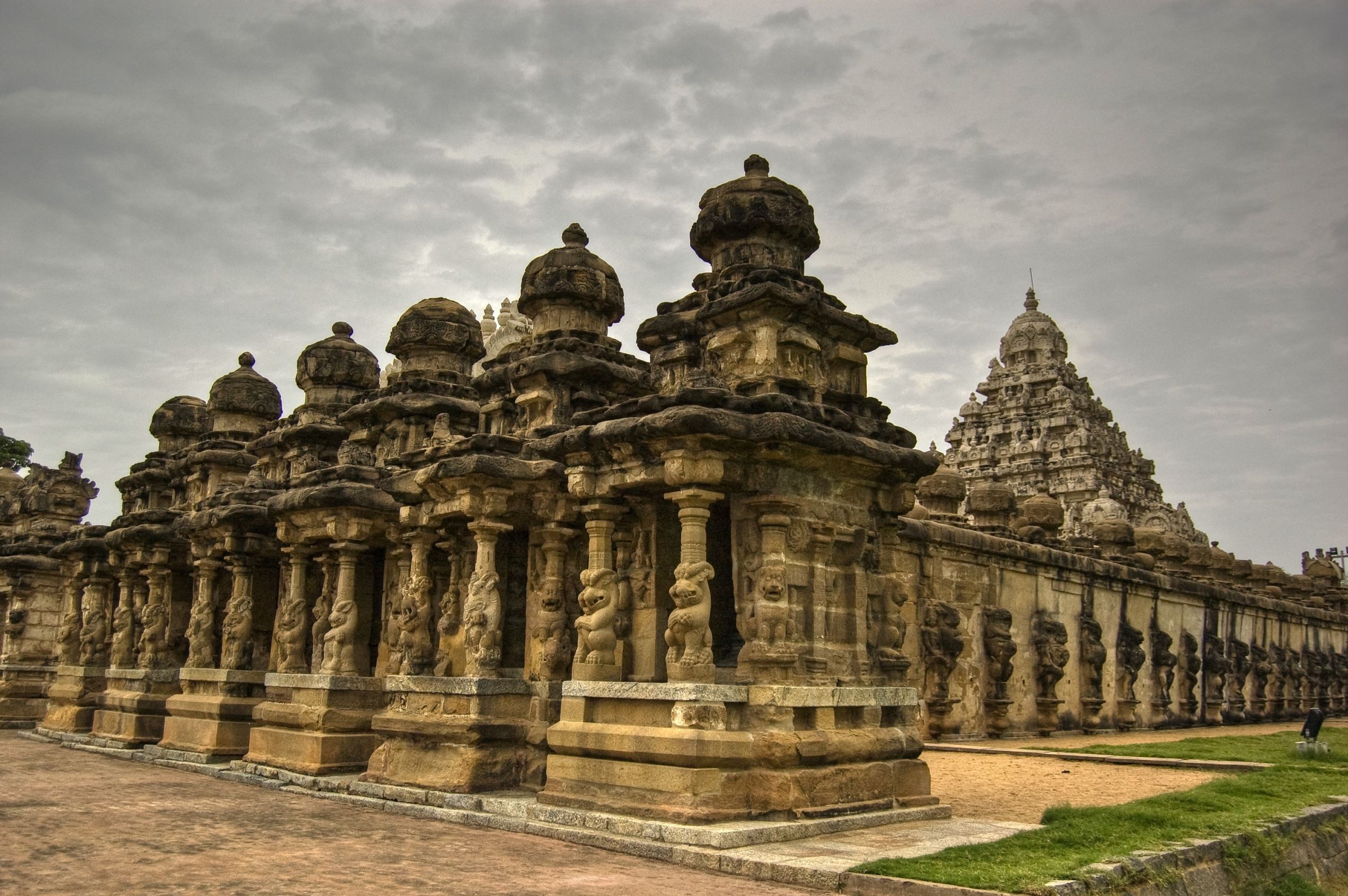 trail India's most beautiful temples