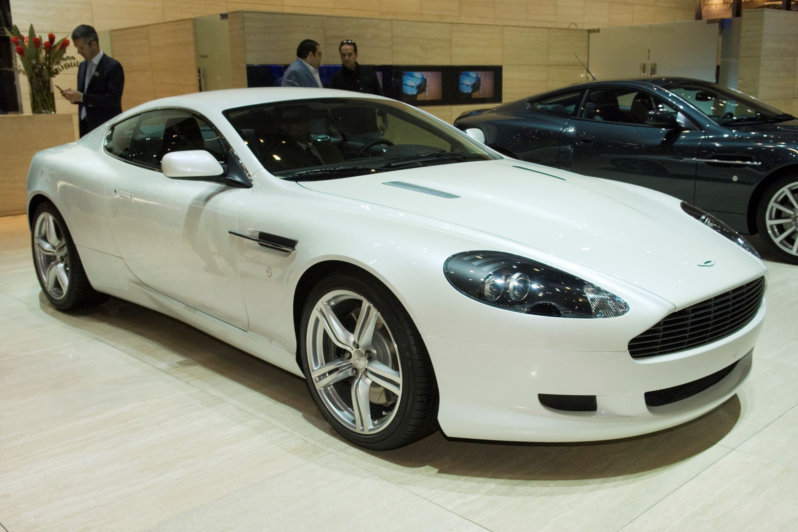 Aston Martin DB9