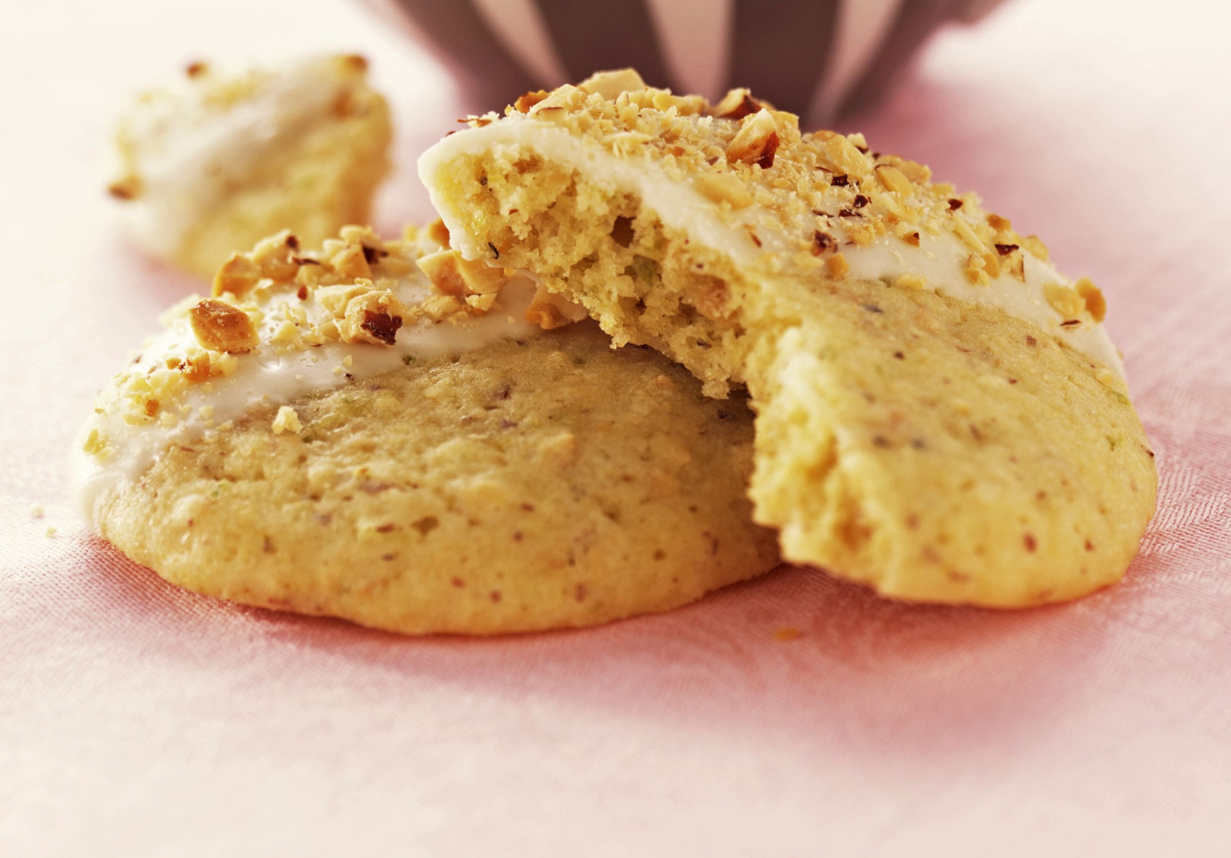 pitted Garten's shortbread against Pioneer