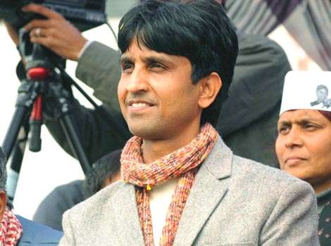 Kumar Vishwas' sorry accepted Arun