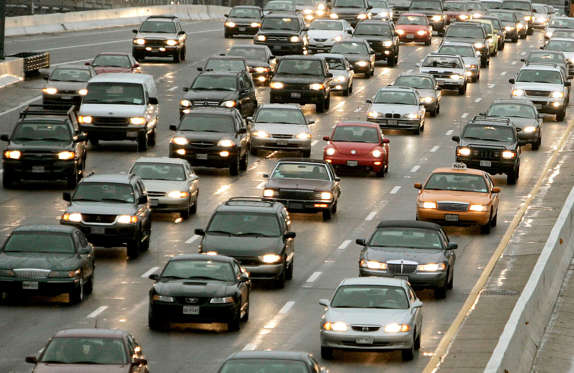 Heavy traffic congestion is seen on Interstate 395 November 24, 2004 in Washington, D.C. Mark Wilson/Getty Images