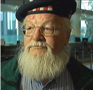 64-year-old woman removed from plane after incident at Chicago airport