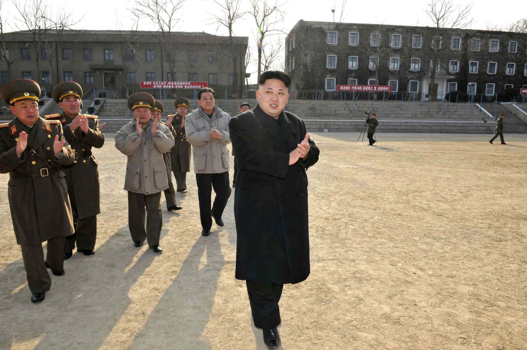 **rth Korea 'conducts public executions