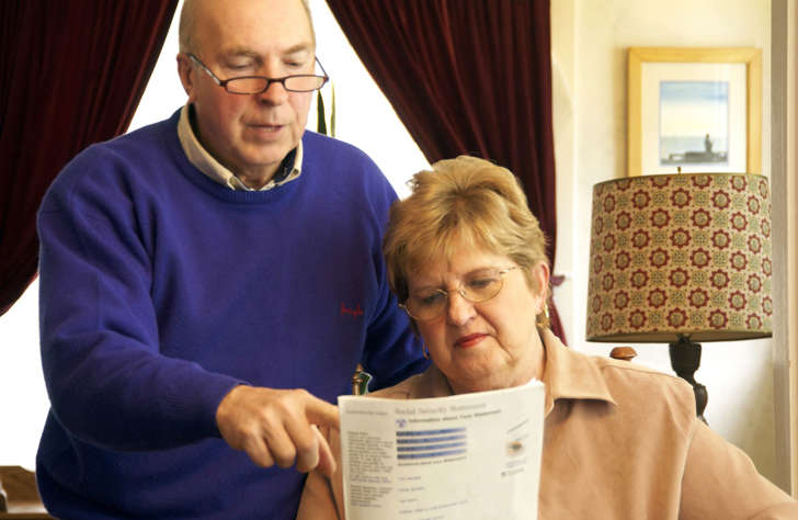 Senior couple reading Social Security form
128223976