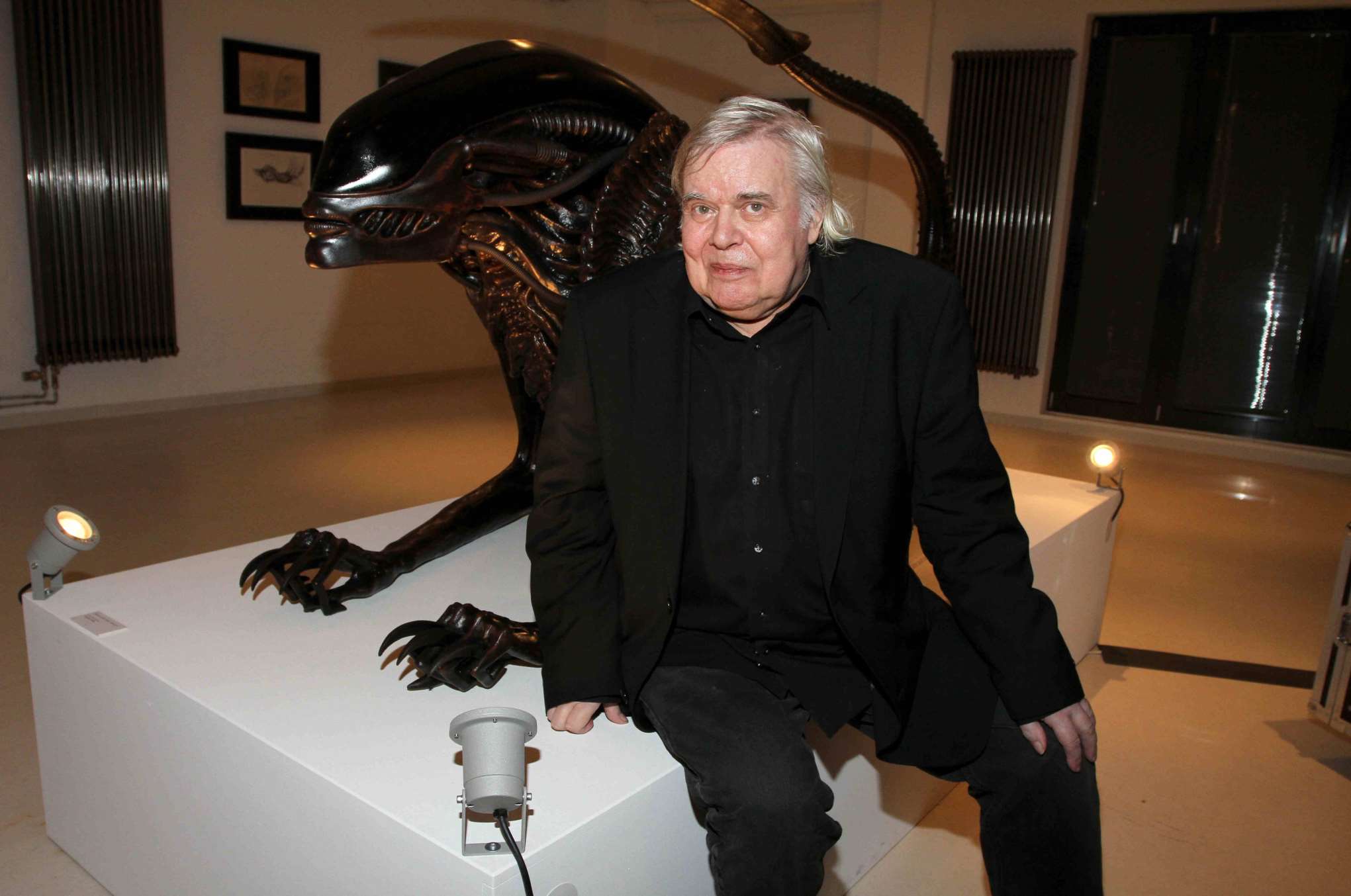 The Swiss artist famously known for designing creatures of the Hollywood film Alien died at age 74 from injuries suffered in a fall.