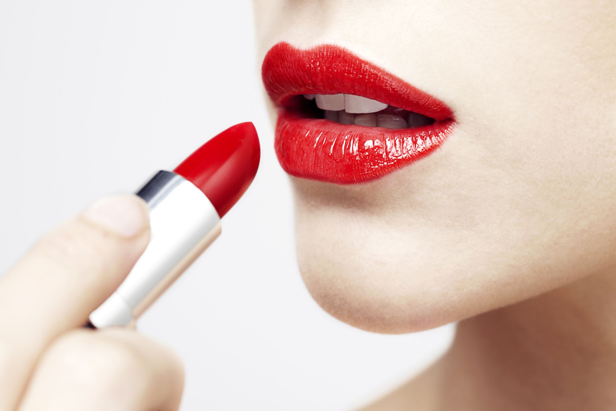 drill: M.A.C giving free lipsticks