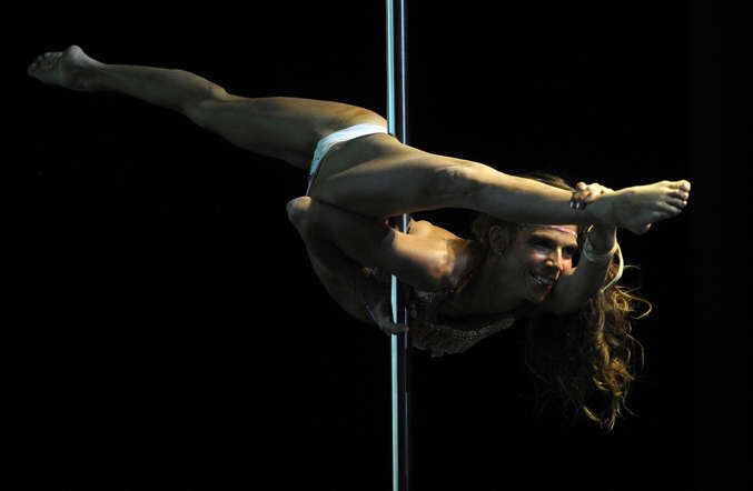 Campeonato Sul-Americano de Pole Dance agita Buenos Aires; veja
