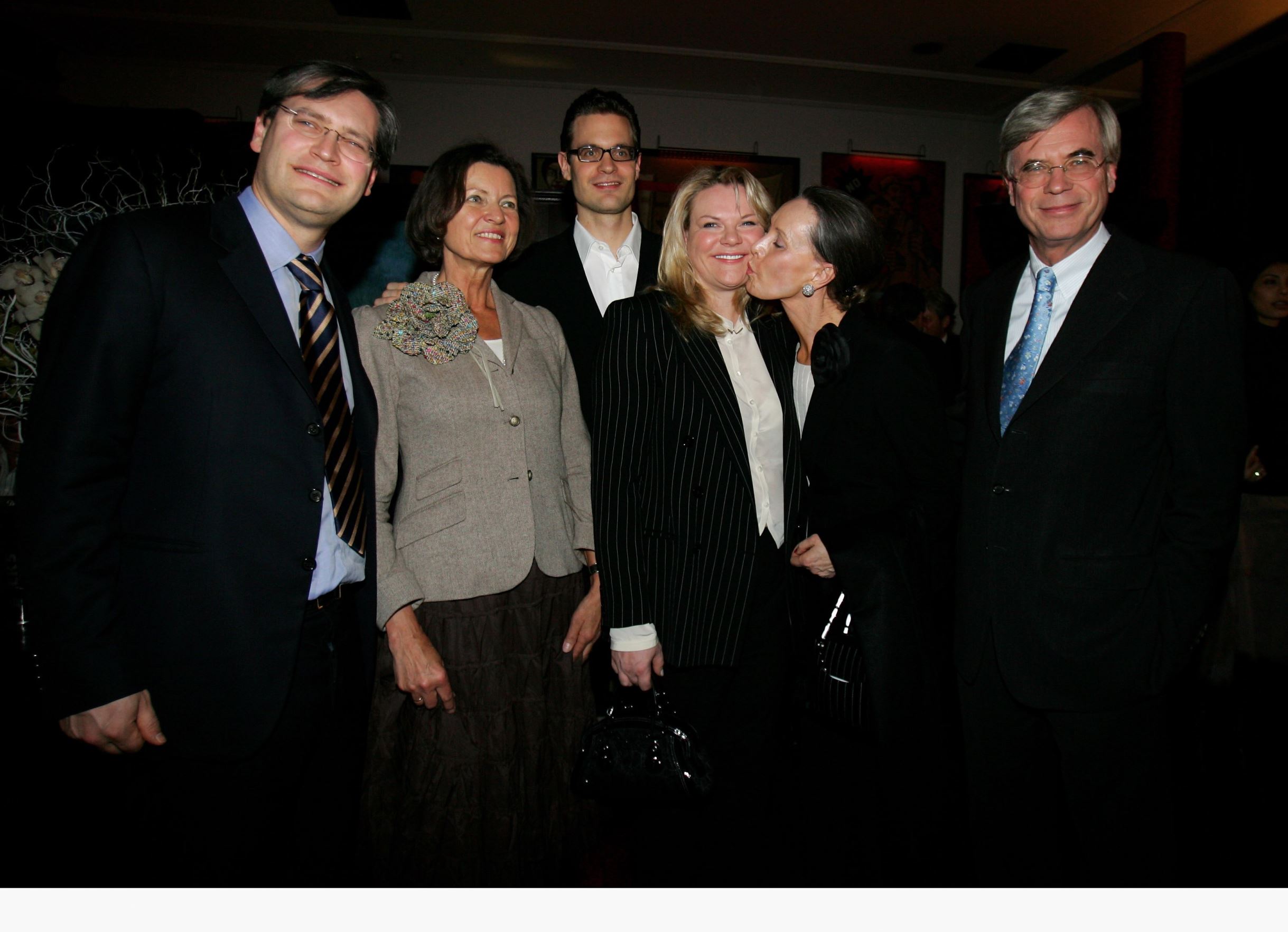 Net Worth: $16.8 B<br />
Source: Retail & Real estate