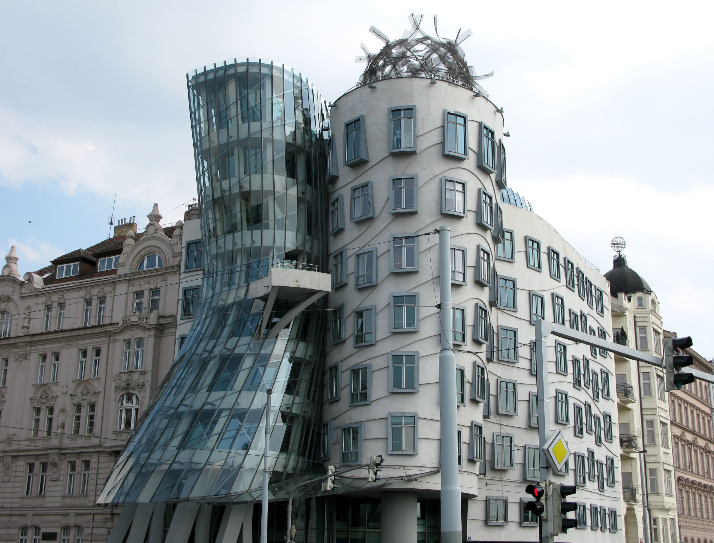 Dancing House