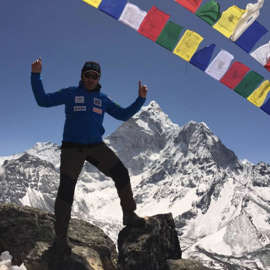 O alpinista cearense Rosier Alexandre foi resgatado por helicóptero do campo 1 do Monte Everest.