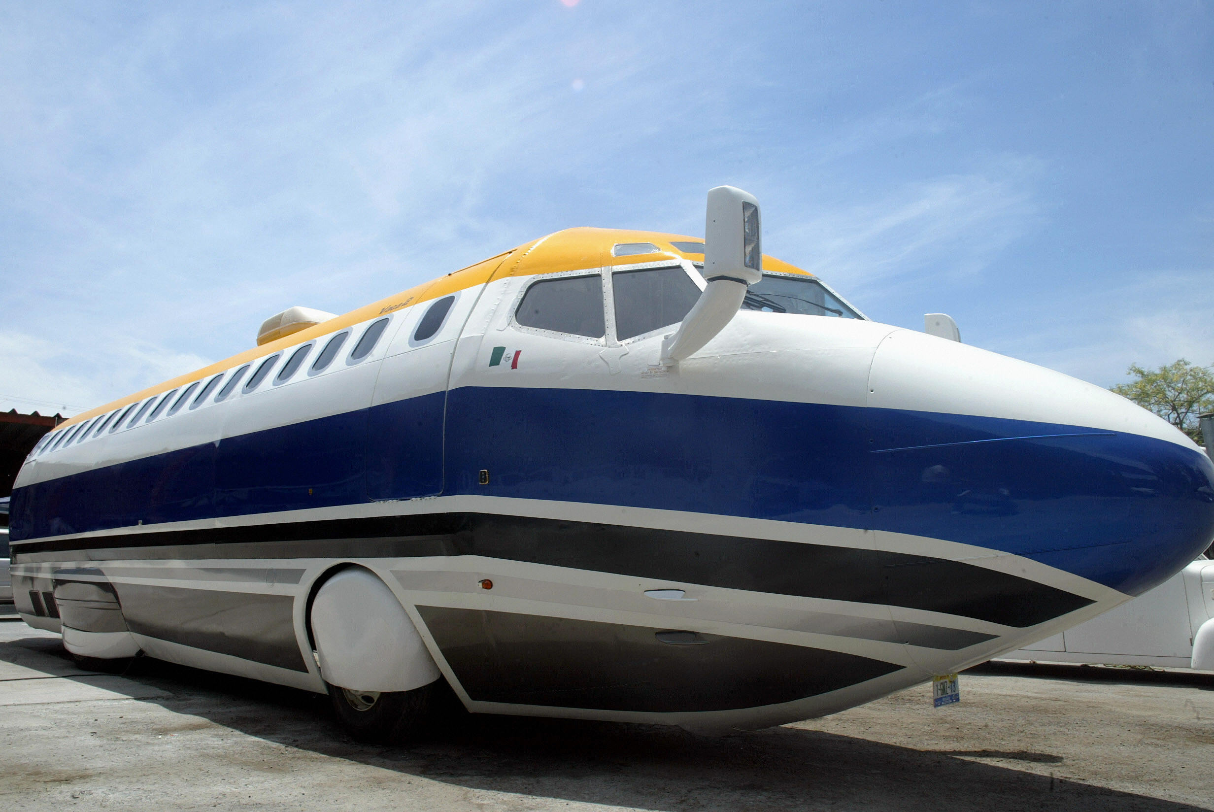 GUADALAJARA, MEXICO:  A plane turned into limousine with a Mercedes Benz car chassis and a diesel engine is being offered for tourists for USD 1000 for three hours, in Guadalajara, state of Jalisco in Mexico, 17 April 2004. The limousine-plane will start working next week.  AFP PHOTO/Victor SERRA  (Photo credit should read VICTOR SERRA/AFP/Getty Images)