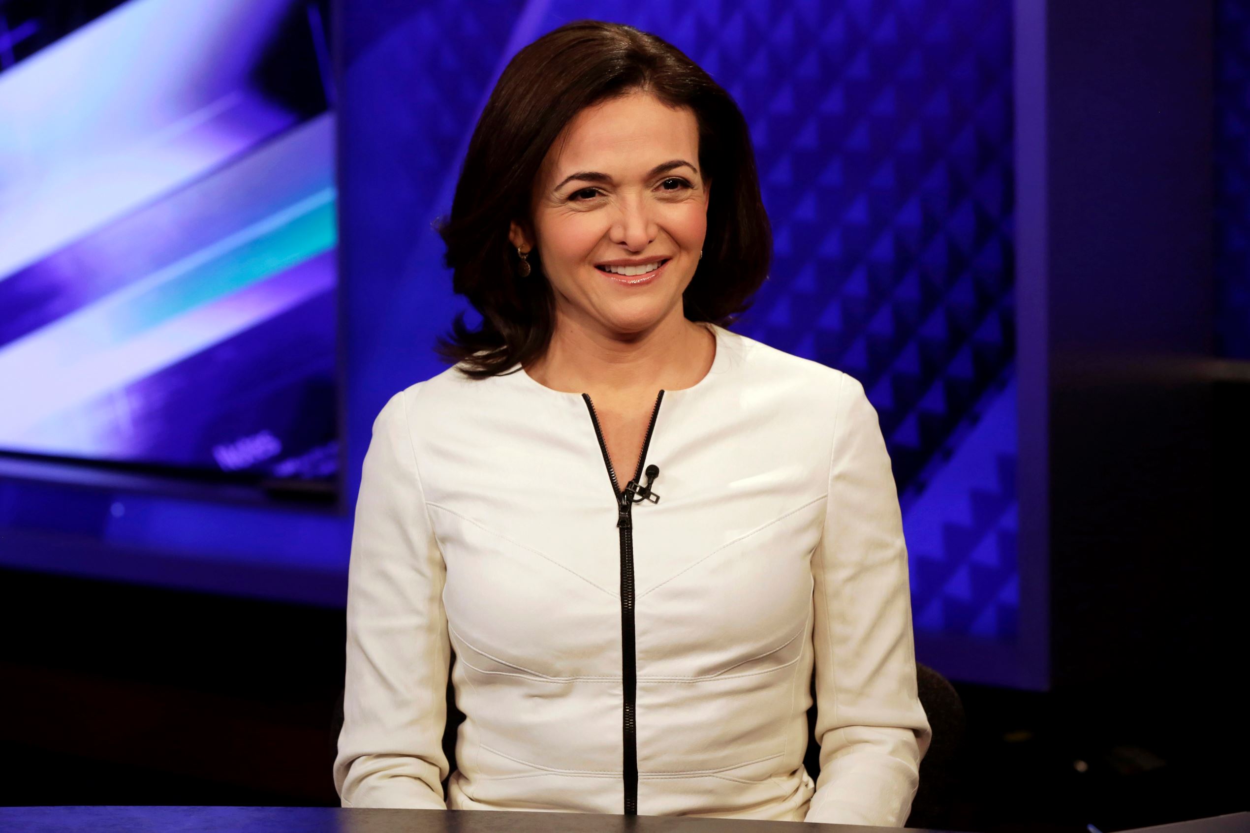 Facebook COO Sheryl Sandberg is interviewed by Megyn Kelly, during a segment of her Fox News Channel “The Kelly File,” program, in New York,  Thursday, March 5, 2015. Sandberg has enlisted NBA stars LeBron James, Stephen Curry and some of the basketball league's other top players to convince more men to join the fight for women's rights at home and at work. (AP Photo/Richard Drew)