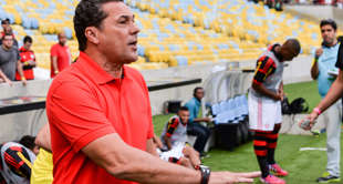 Vanderlei Luxemburgo disse que o Flamengo não vai ficar na zona da 'confusão'