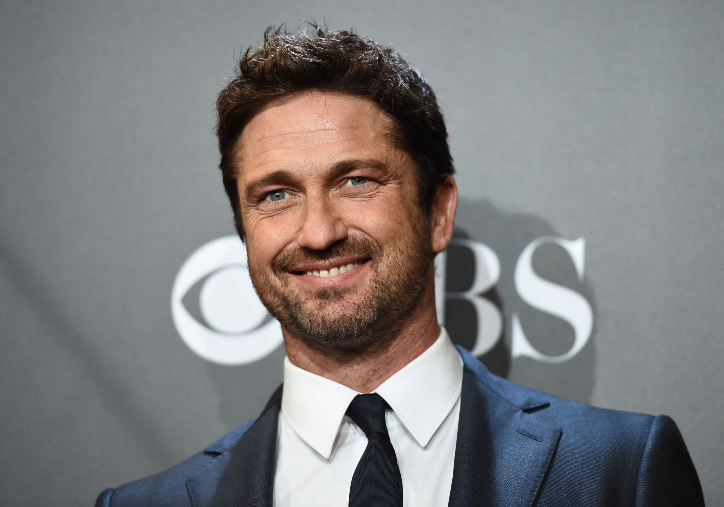 Gerard butler. Джет Батлер. Джерард Батлер в 35 лет. Джерард Батлер Возраст. Джеральд Батлер молодой.