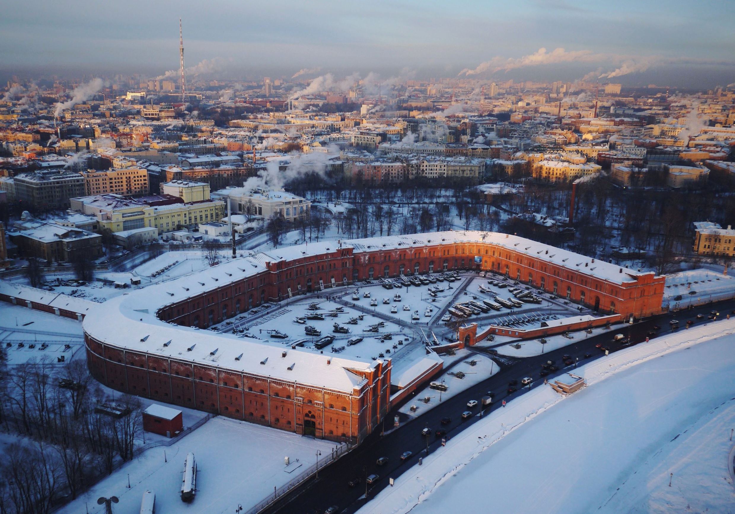 Ð¡Ð»Ð°Ð¹Ð´ 17 Ð¸Ð· 24: Museum of Artillery, Engineers and Signals; Aerial views of Autumn in St Petersburg, Russia - Jan 2014