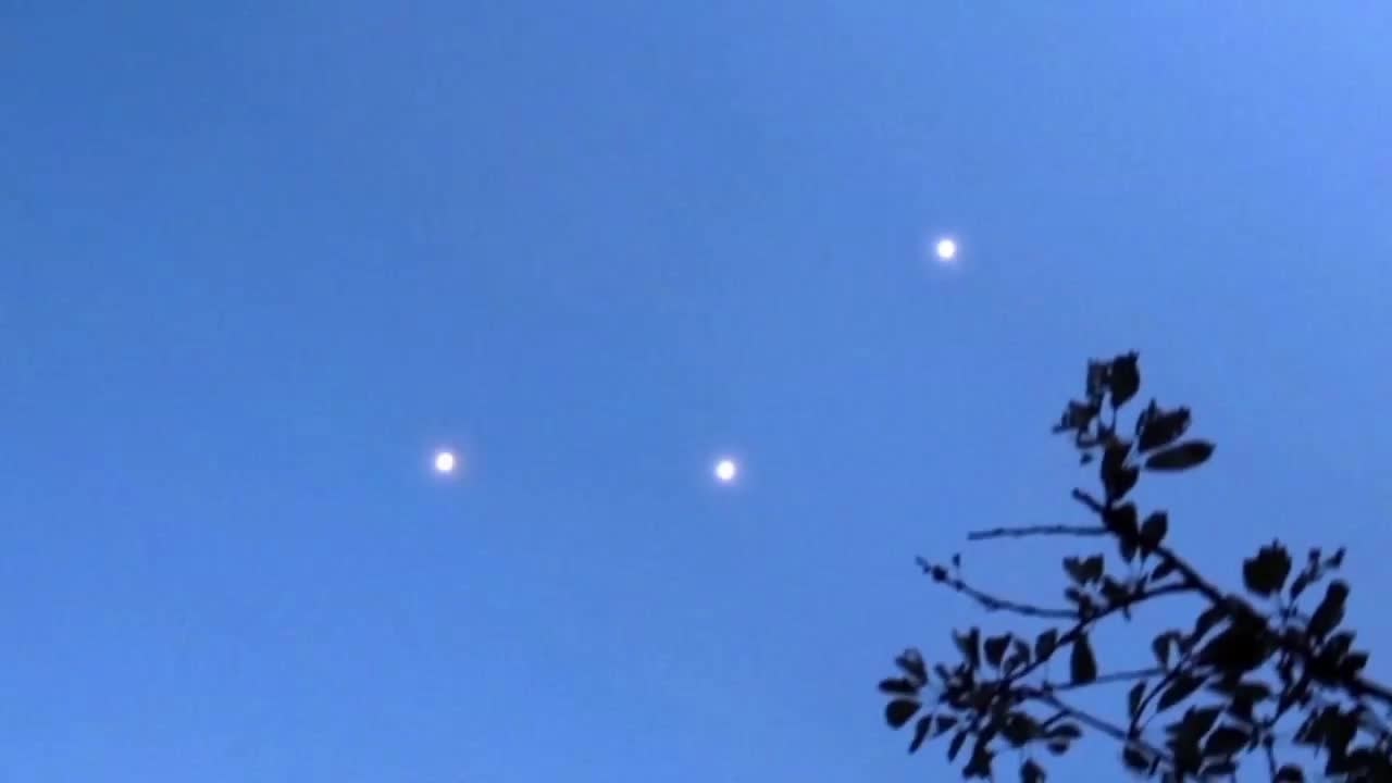 UFO orbs over Cambridge, England!?
