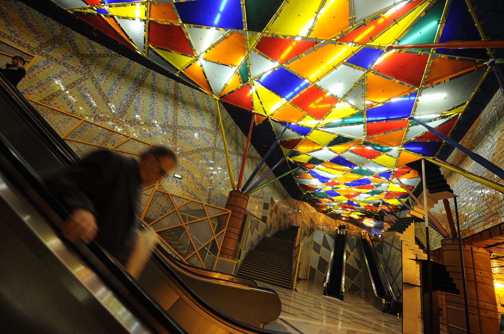 The Olaias metro station was designed by Tomás Taveira while the installation art was created by Pedro Cabrita Reis, Graça Pereira Coutinho, Pedro Calapez and Rui Sanchez.