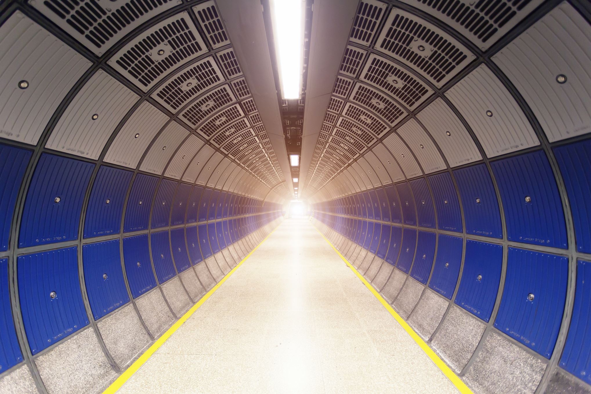 The Southwark tube station, opened in 1999, was designed by Sir Richard MacCormac. He was inspired by the work of the 19th century Prussian architect Karl Friedrich Schinkel.
