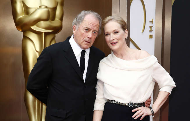 Diapositiva 32 de 46: Meryl Streep, best actress nominee for her role in "August: Osage County", and her husband Don Gummer arrive at the 86th Academy Awards in Hollywood, California March 2, 2014. REUTERS/Lucas Jackson (UNITED STATES - Tags: ENTERTAINMENT) (OSCARS-ARRIVALS) - RTR3FXWD