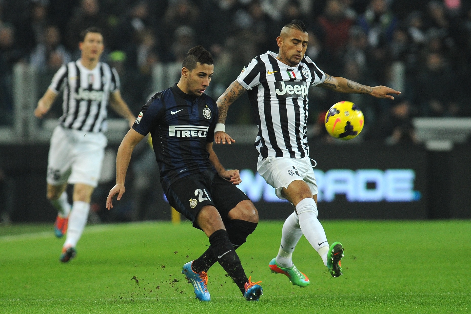 ちょっと過激 サッカー因縁のライバル対決10選