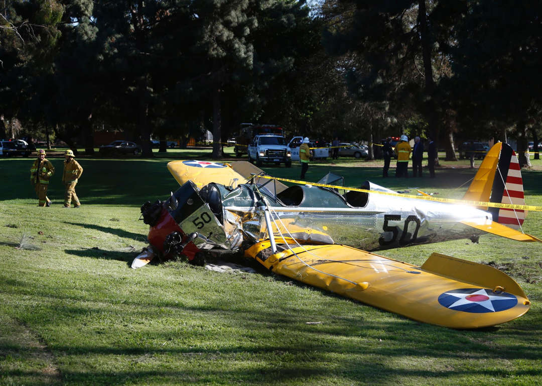 ハリソン フォード氏重症 操縦の小型飛行機墜落